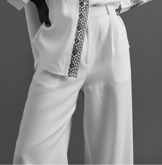 Pleated Wide Trouser in ivory